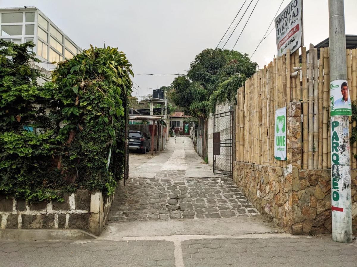 Tika' Aaj Mini-Hotel San Pedro La Laguna Exterior foto